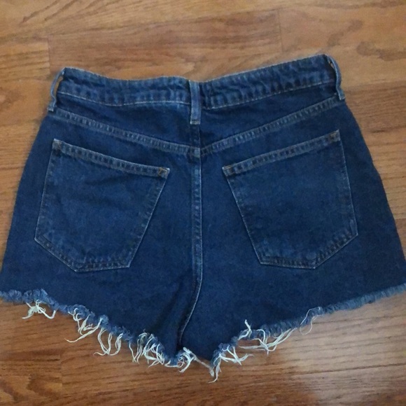 High Rise Dark Wash Forever 21 Frayed Shorts - Picture 6 of 6